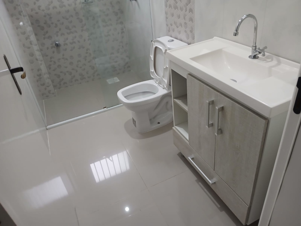 CASA COM 3 DORMITÓRIOS