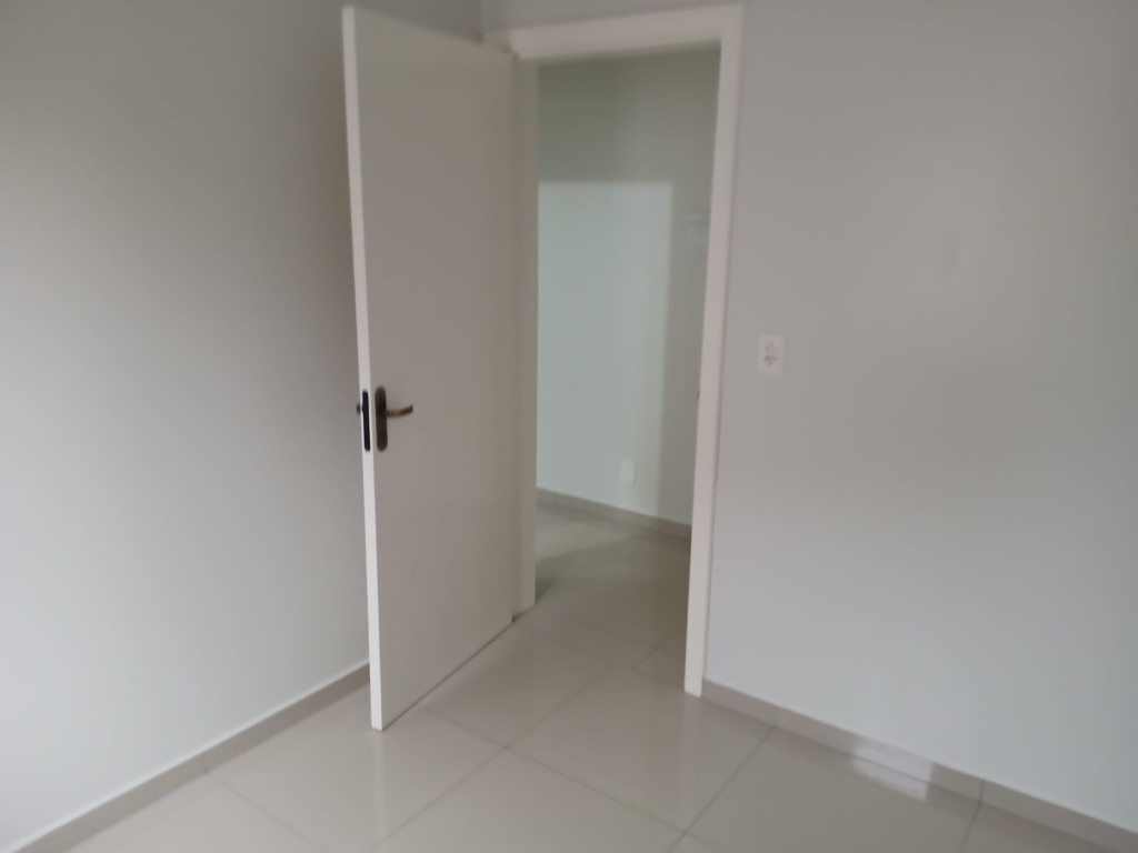 CASA COM 3 DORMITÓRIOS