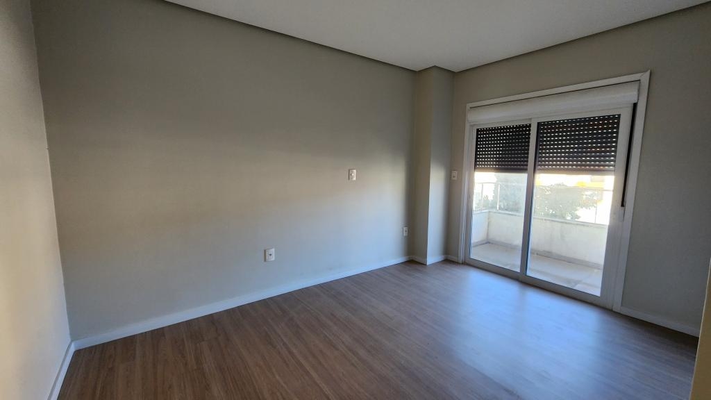 APARTAMENTO COM 3 DORMITÓRIOS