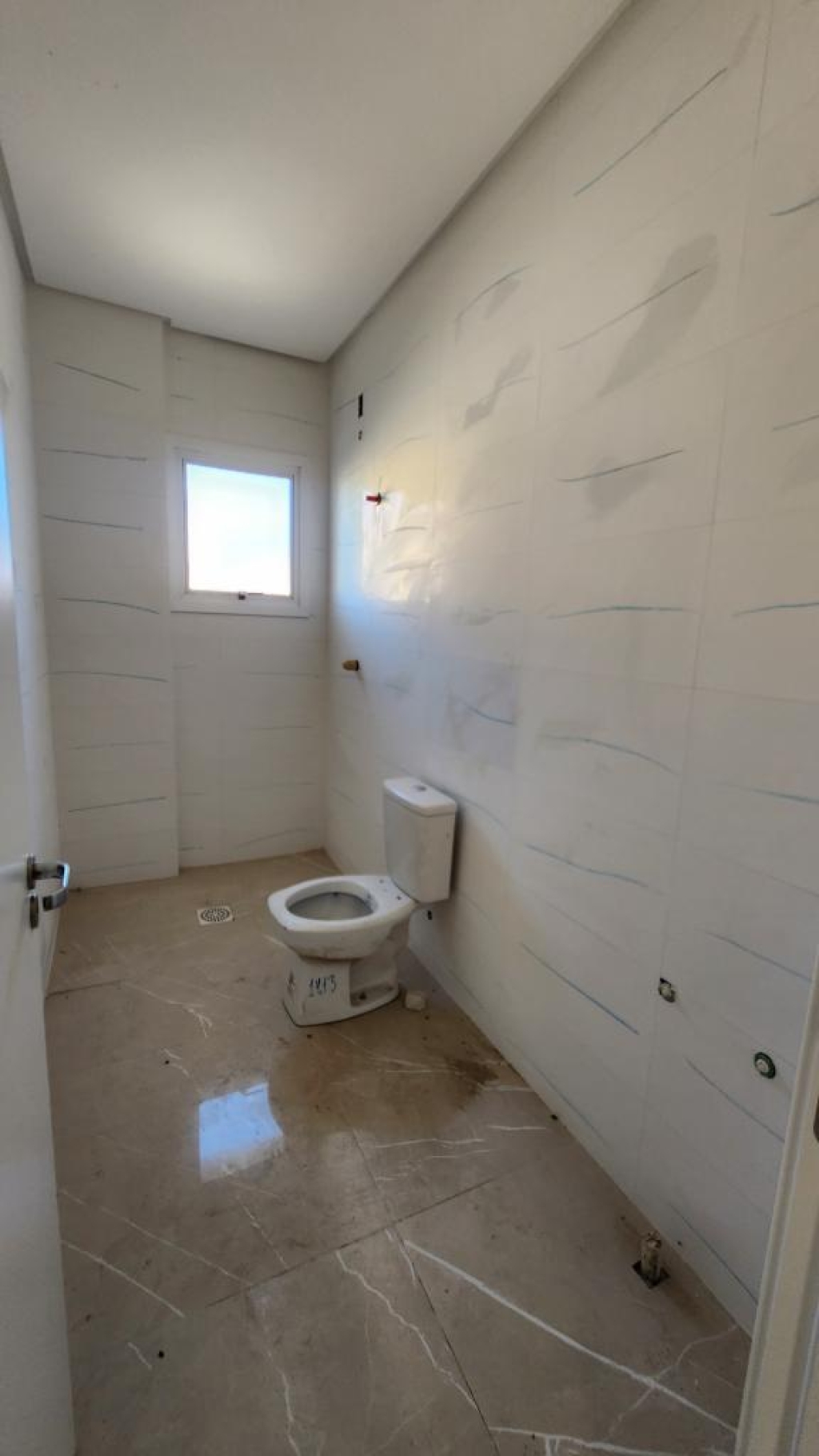 APARTAMENTO COM 3 DORMITÓRIOS